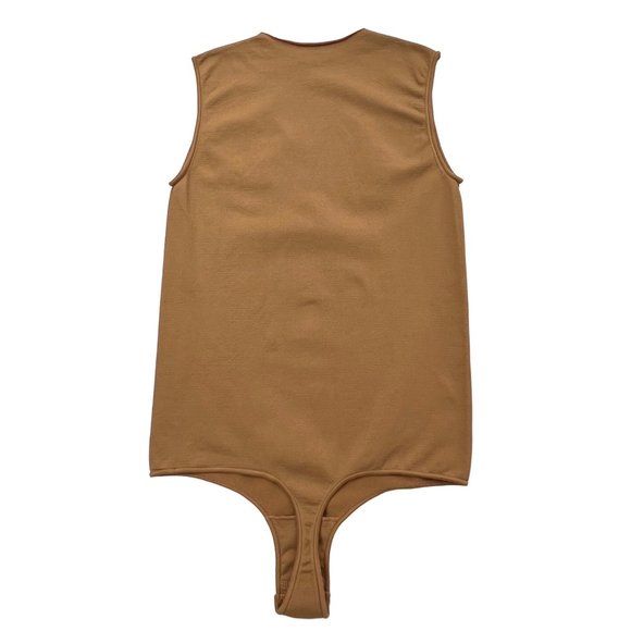 SKIMS Essential Crew Neck Sleeveless Bodysuit NEW Camel XXS/XS - Picture 3 of 13